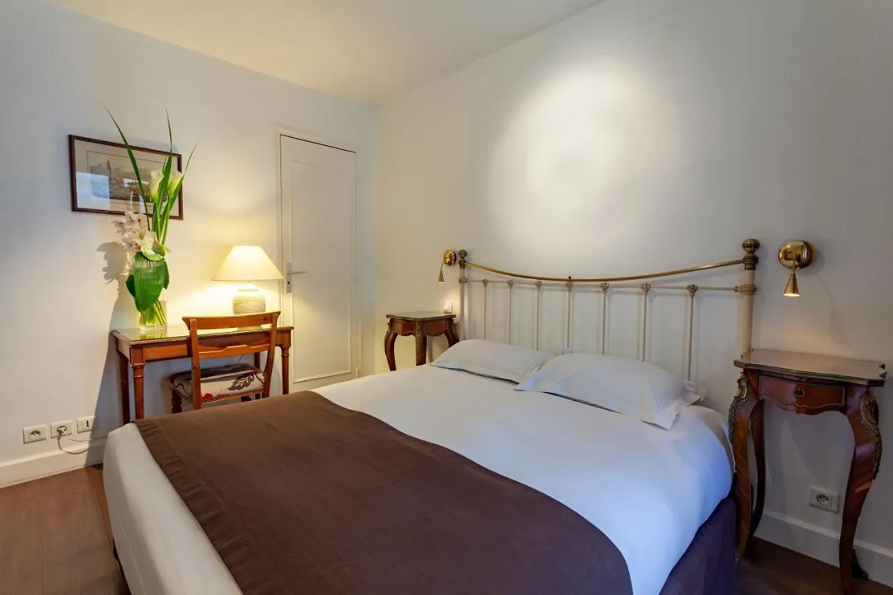 Atlantis Hotell 3*