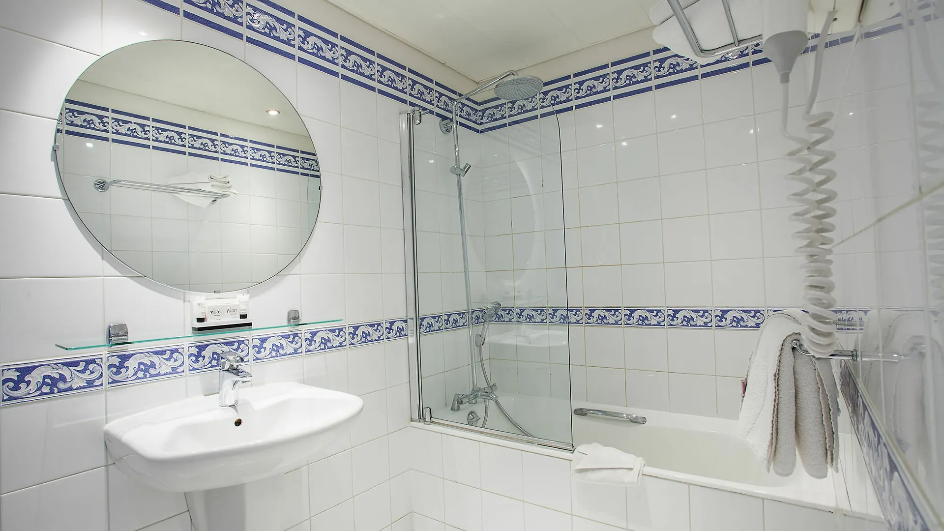 Atlantis Hotell